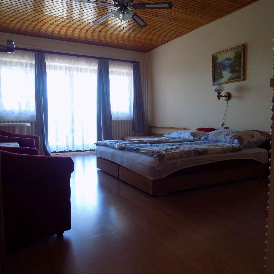 Three-Bedroom Apartment In Gyenesdias I Exterior photo